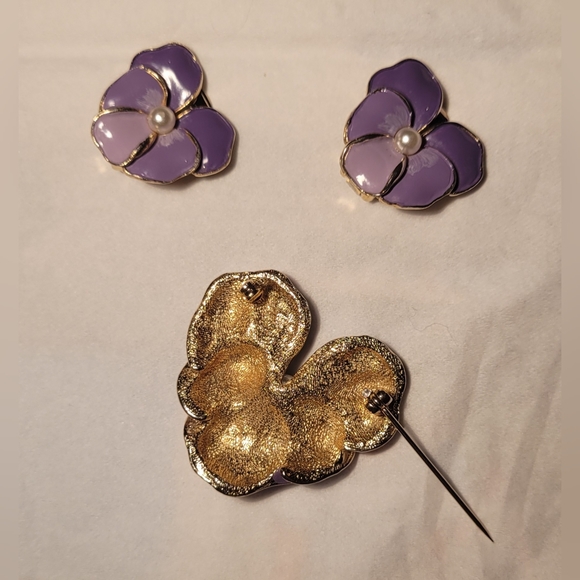 Vtg Avon Brooch & Earring Set - Picture 2 of 6